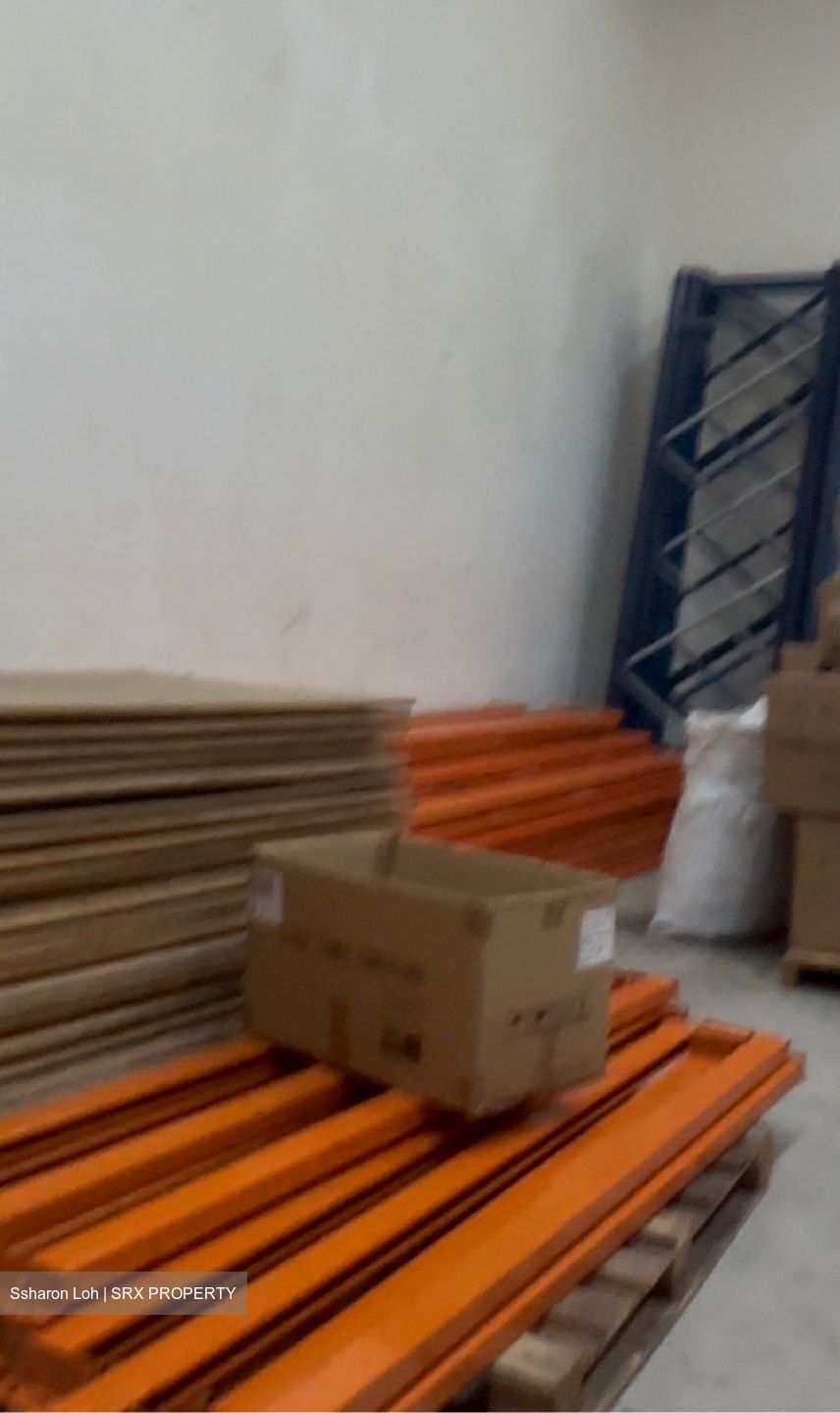 Oxley Bizhub (D14), Warehouse #539845721
